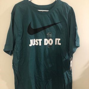 Mens Forest green Nike tshirt